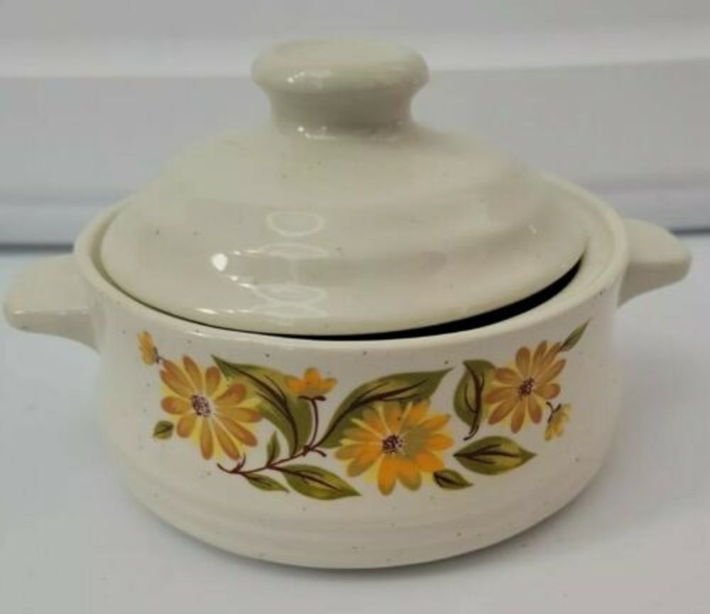Vintage Daisy Capri Bake Serve n Store Stoneware Mini Lidded Casserole Soup 5"